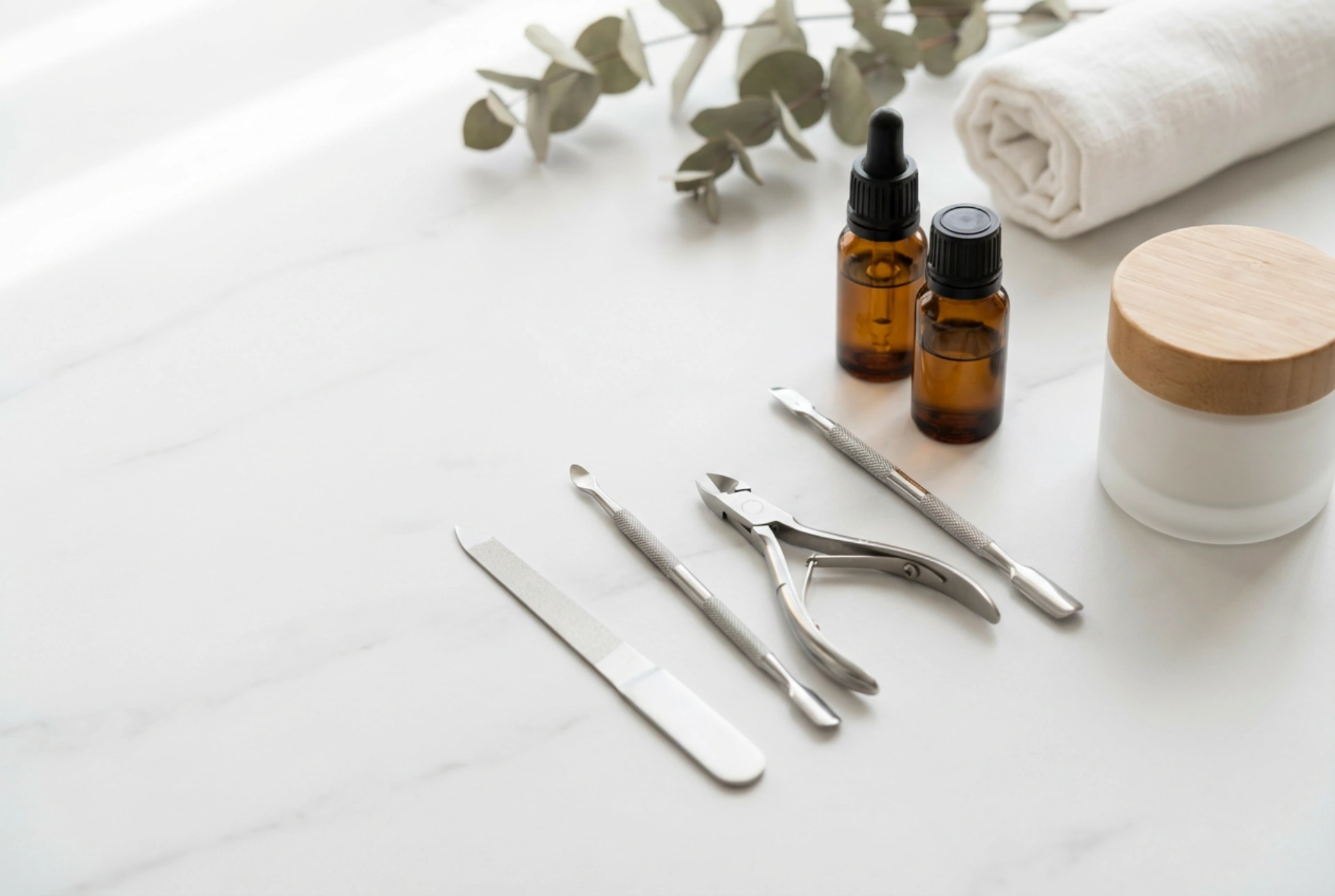 Profesionální sada na manikúru a pedikúru: co obsahuje a hygiena