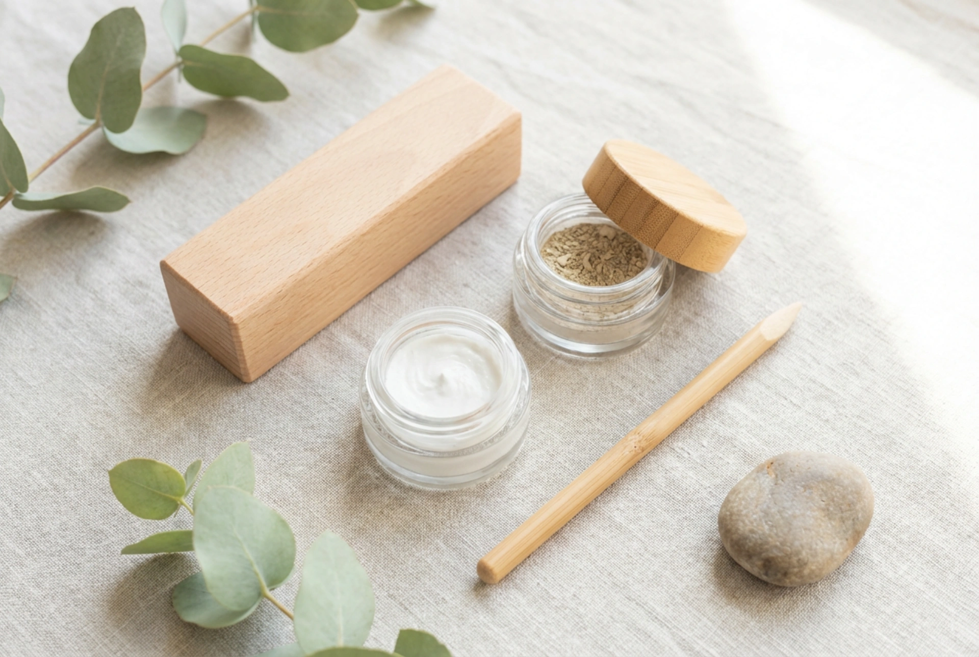 Sada na japonskou manikúru: obsah, příprava nehtů a provedení